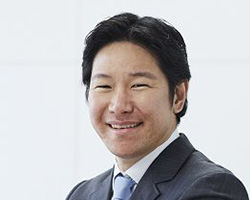 写真:小間 裕康